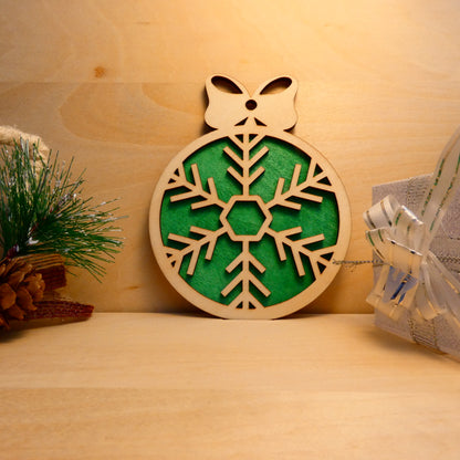 Boule de Noël en bois - modèle 8