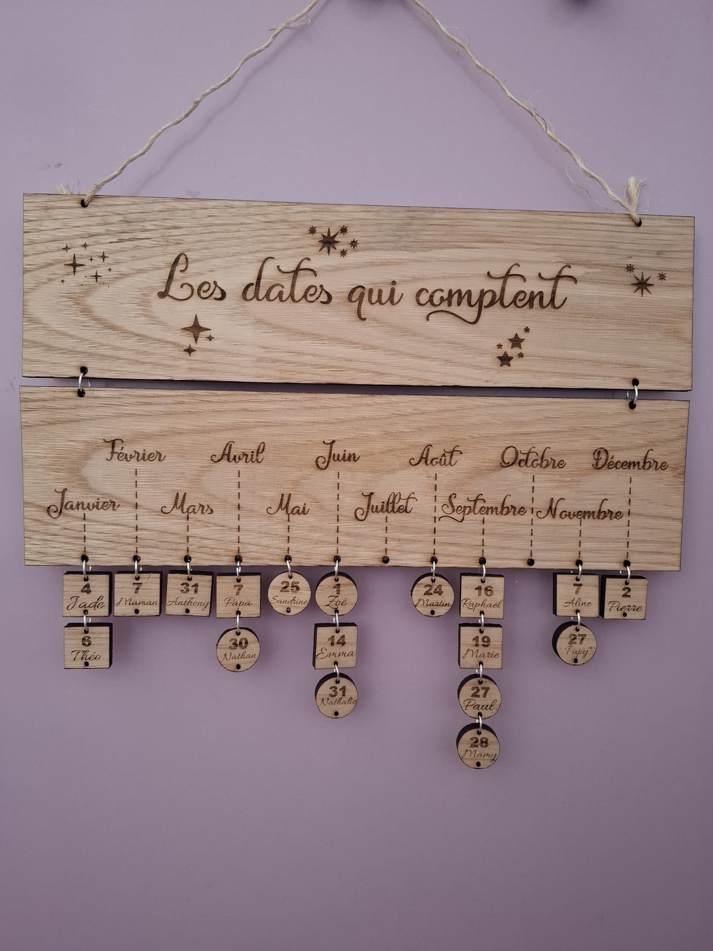 Calendrier des anniversaires en bois